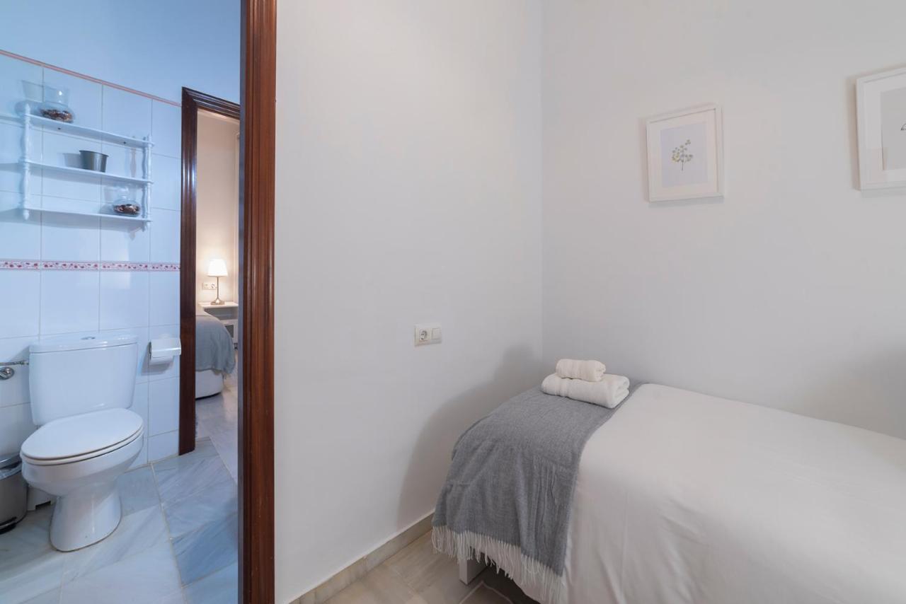 Alohamundi Torres Apartment Sevilla Bagian luar foto